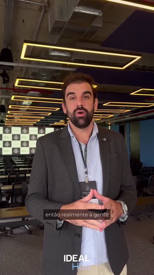 Plínio e Rafael gravando depoimento em vídeo no Ideal HUB